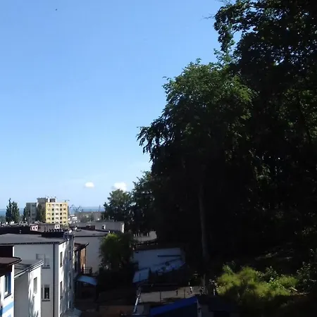 M Nr 4 - Noclegi Nad Morzem *